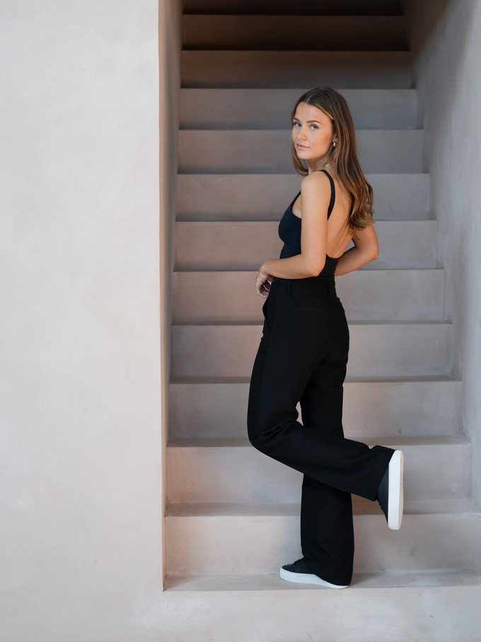 Grape Essential - Classic Black from QURC. amsterdam