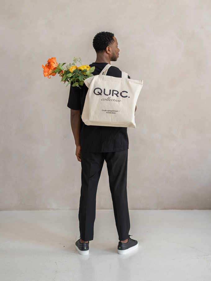 Grape Essential - Classic Black from QURC. amsterdam