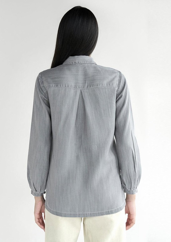 Shades of Everyday Top in Stone Grey from Reistor