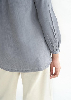 Shades of Everyday Top in Stone Grey from Reistor