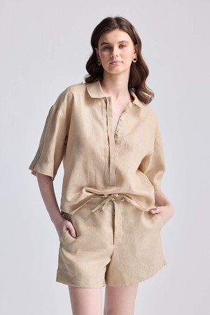 Drawstring Shorts in Neutral Beige from Reistor