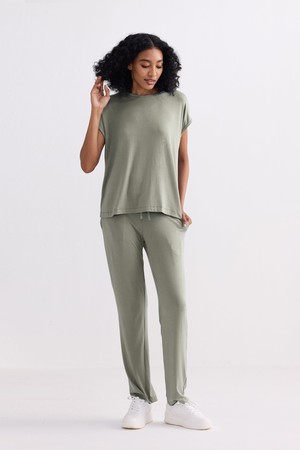 Relaxed Tee Set in Olive from Reistor