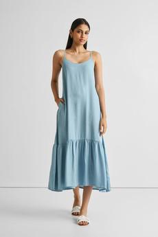 Flowy Maxi Dress in Blue Denim via Reistor