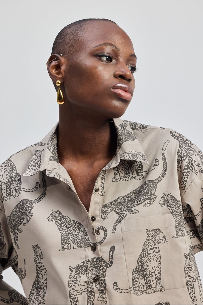 Oversized Cropped Front-buttoned Shirt In Animal Print from Reistor