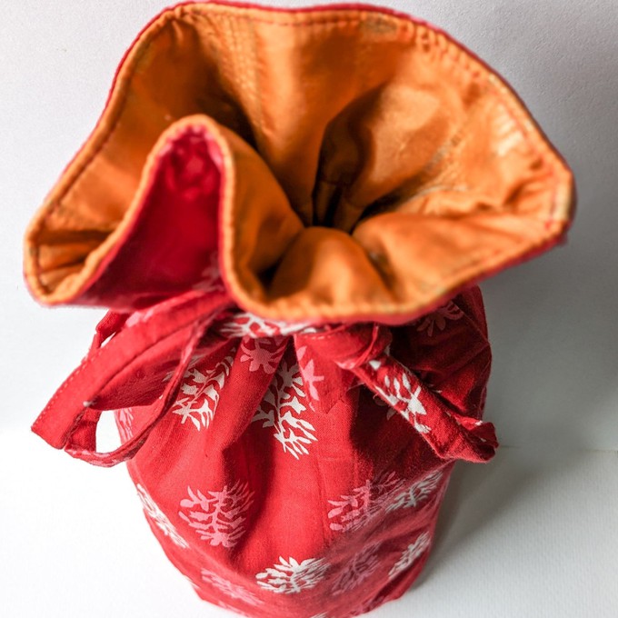 The perfect reusable gift bag, Handmade Kalamkari Cotton Pouch, Bottle Gift Bag from Shakti.ism