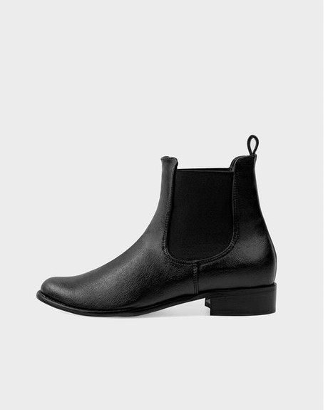 Chelsea Boots Black from Shop Like You Give a Damn
