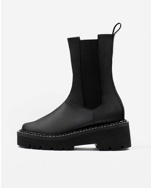 Chelsea Boots Riot Black from Shop Like You Give a Damn