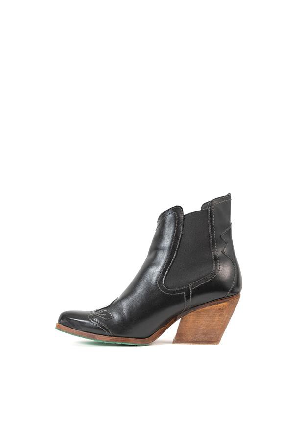 Chelsea Boots Duke Black from Shop Like You Give a Damn