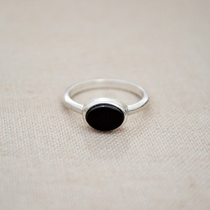 Onyx ring  - Silver from Solitude the Label