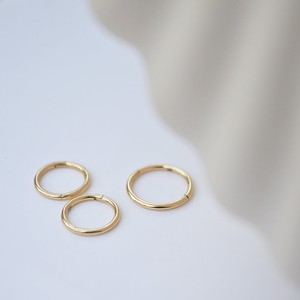Click earhoop - Gold 14k from Solitude the Label