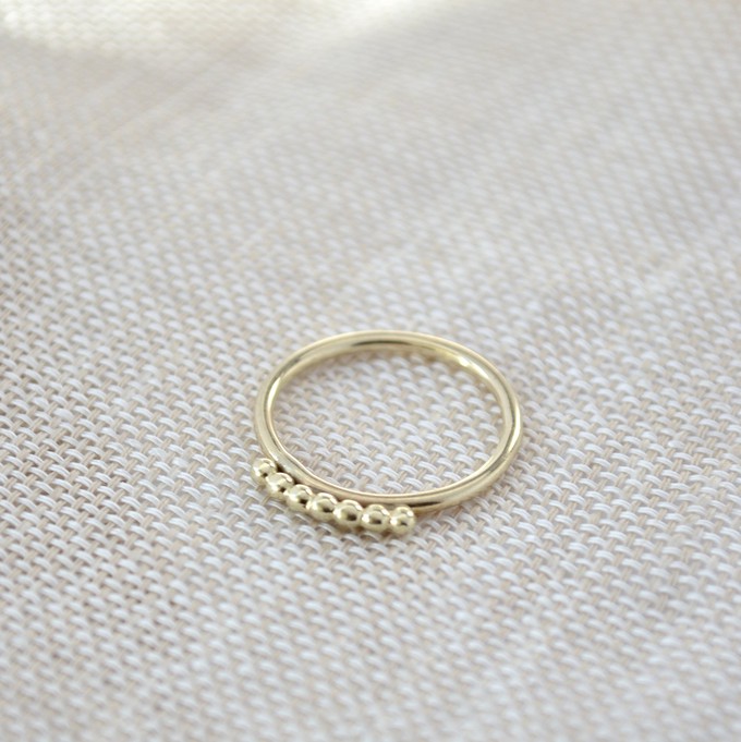 Seven Dot Ring - Gold 14k from Solitude the Label