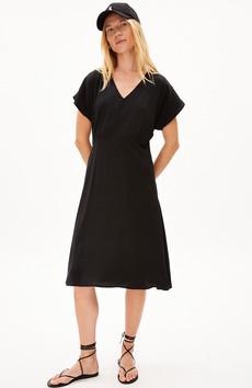 Aalbine dress black via Sophie Stone