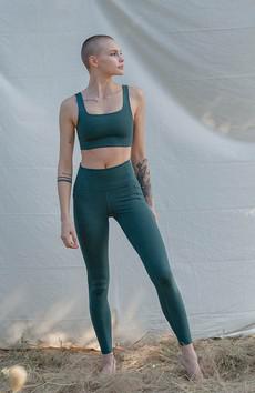 Compressive high-rise leggings moss via Sophie Stone