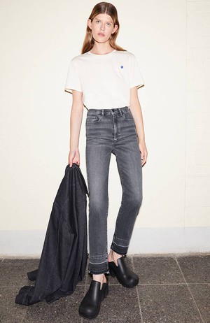 Lejaani Jeans mit geradem Bein Lakritze from Sophie Stone