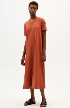 Lehmrotes Hanf-Oueme-Kleid via Sophie Stone
