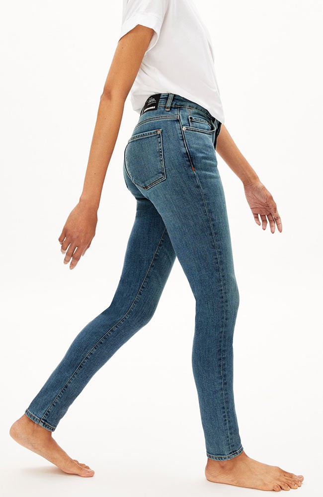 Tillaa Skinny Jeans blau gefärbt from Sophie Stone