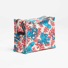 SbS Toiletry Bag L via Souleway