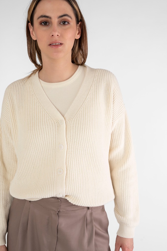 Kurze Strickjacke creme from STORY OF MINE