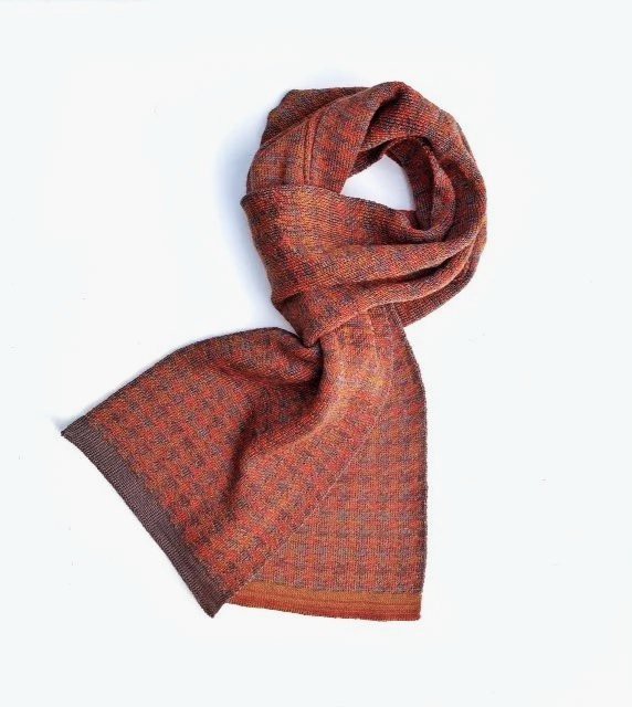 Ginger Pied-de-Poule Jacquard Knit Scarf – Brown/Beige Blend from STUDIO MYR