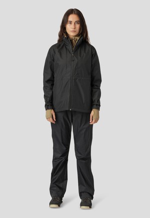 Fota Packable Jacket Black from Superstainable