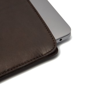 Laptop Hülle Leder Braun Miami 15 Zoll - The Chesterfield Brand from The Chesterfield Brand