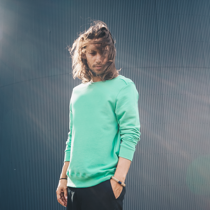 Sweatshirt - Bio-Baumwolle - BASIC - hellgrün oder marineblau from The Driftwood Tales