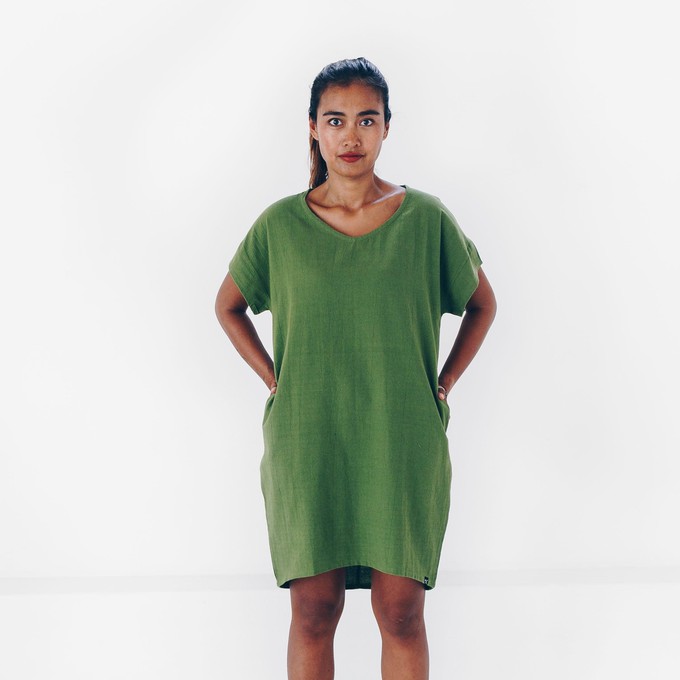 Kleid – recycelte Baumwolle – Retro-Grün from The Driftwood Tales