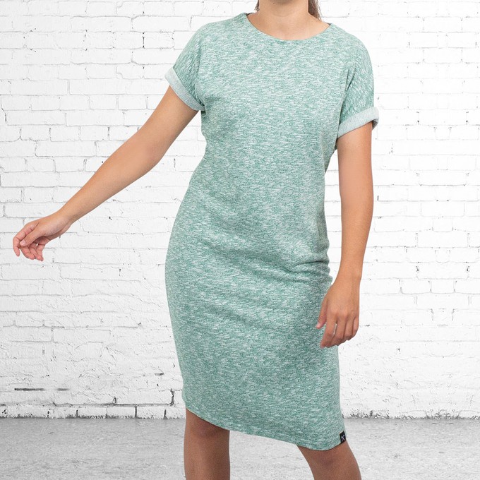 Kleid – recycelte Baumwolle – grün/weiß meliert from The Driftwood Tales