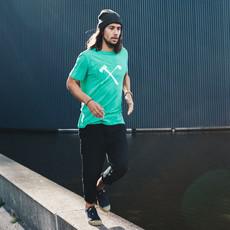 Club & Axe T-Shirt - Bio-Baumwolle - frisches Grün via The Driftwood Tales
