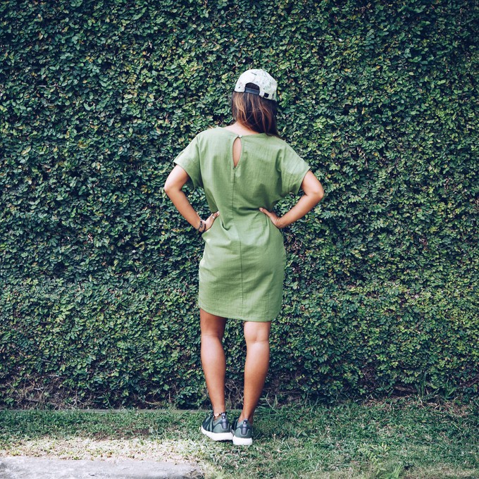 Kleid – recycelte Baumwolle – Retro-Grün from The Driftwood Tales