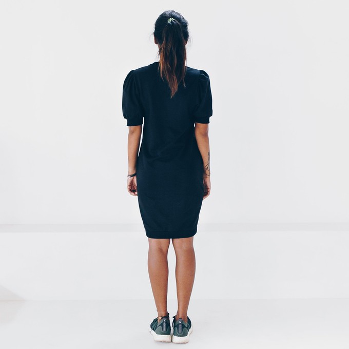 Kleid – Bio-Baumwolle – Schwarz from The Driftwood Tales