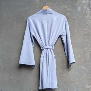 Lavendel-Bio-Baumwoll-Lazy-Livin'-Robe from TIZZ & TONIC
