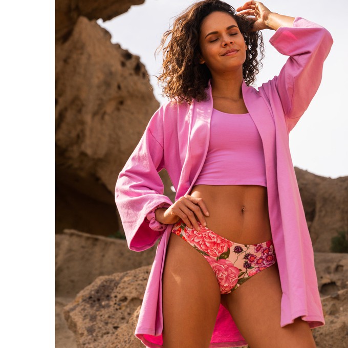 Bubblegum-Bio-Baumwoll-Lazy-Livin'-Robe from TIZZ & TONIC