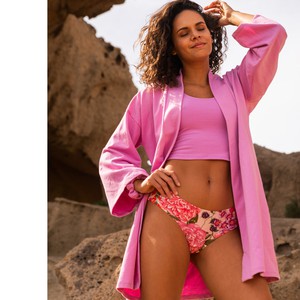 Bubblegum-Bio-Baumwoll-Lazy-Livin'-Robe from TIZZ & TONIC