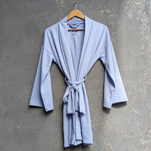 Lavendel-Bio-Baumwoll-Lazy-Livin'-Robe from TIZZ & TONIC