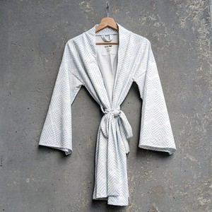 Santorini Bio-Baumwoll-Lazy-Livin'-Robe from TIZZ & TONIC