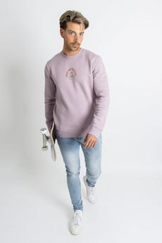'Skate and meditate' mauve sweater from TOP CULTURE