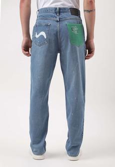 Unüberschüssiges Versprechen | Mittelindigofarbene Slim-Jeans mit hohem Bund via Un Denim