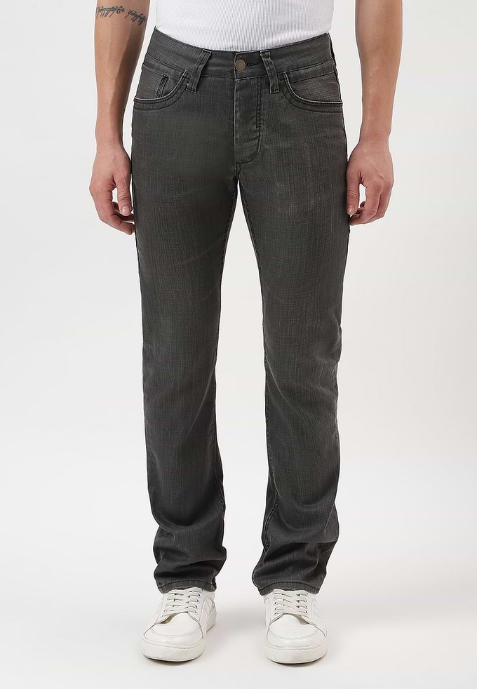 Unüberschüssiges Versprechen | Schwarze Slim-Jeans mit niedrigem Bund from Un Denim