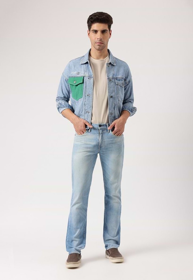 Re.Street Rebel | Mittelhohe Slim-Jeans in hellem Indigo from Un Denim