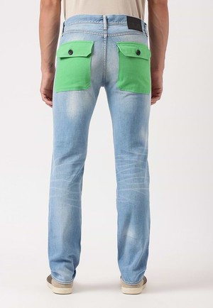 Re.Street Rebel | Mittelhohe Slim-Jeans in hellem Indigo from Un Denim