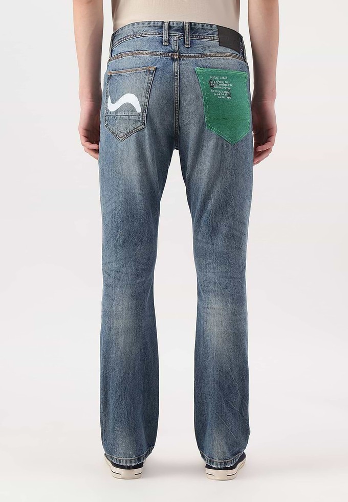 Unüberschüssiges Versprechen | Mittelindigofarbene Bootcut-Jeans mit hohem Bund from Un Denim