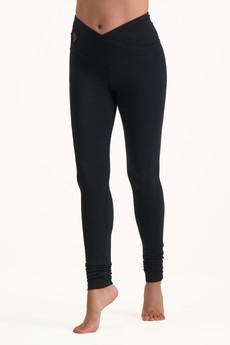 Sati Yoga Leggings – Urban Black via Urban Goddess