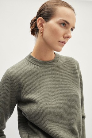 The Woolen Ribbed Sweater - Melange Dust Green from Urbankissed