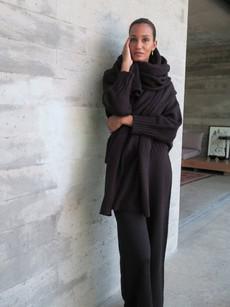 Berner Scarf In Black via Urbankissed