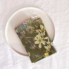 Floral Cloth Napkins (Set of 2) - Moraea from Urbankissed