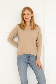 Cashmere Sweater Beige via Urbankissed