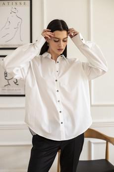 Classic Oversize White Shirt Dark Buttons via Urbankissed