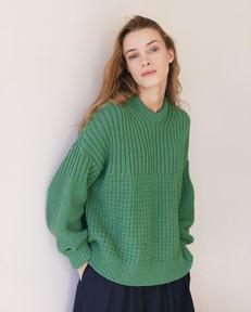 Delčia: Fern Green Cotton Sweater via Urbankissed