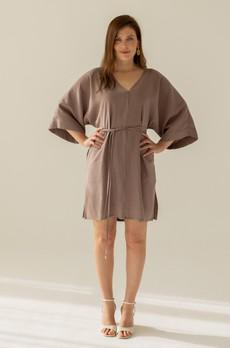 Brown Kimono Midi Dress via Urbankissed